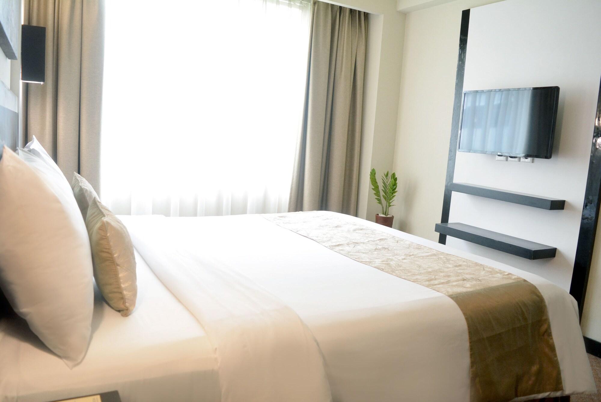 แอสตัน เดนพาซาร์ โฮเต็ล แอนด์ คอนเวนชั่นเซ็นเตอร์ Hotel เดนปาซาร์ ภายนอก รูปภาพ