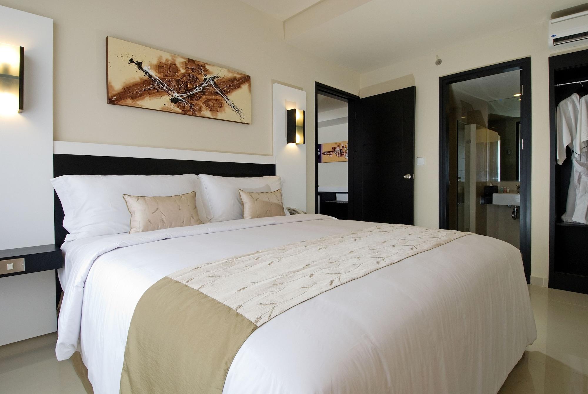 แอสตัน เดนพาซาร์ โฮเต็ล แอนด์ คอนเวนชั่นเซ็นเตอร์ Hotel เดนปาซาร์ ภายนอก รูปภาพ