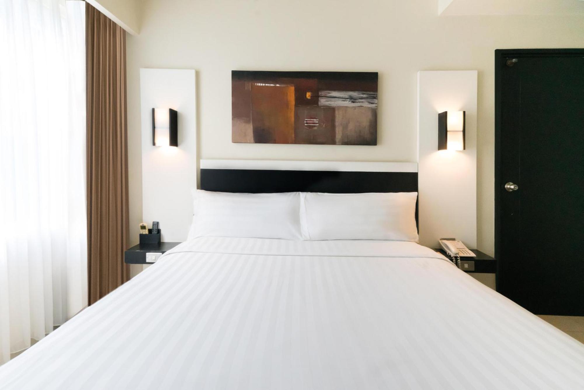 แอสตัน เดนพาซาร์ โฮเต็ล แอนด์ คอนเวนชั่นเซ็นเตอร์ Hotel เดนปาซาร์ ภายนอก รูปภาพ